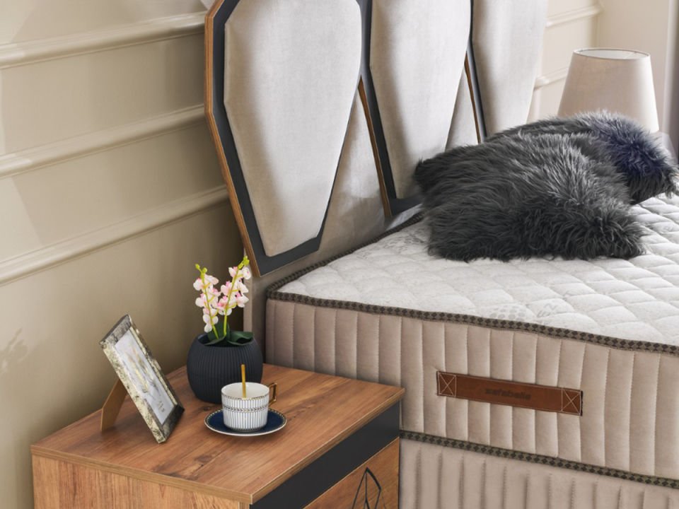 Sefabella Crystal Başlık